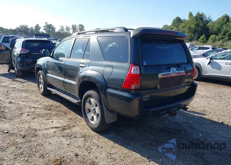 2008 Toyota 4Runner Sr5 V6 z USA, uszkodzony, nr VIN JTEBU14R58K009851